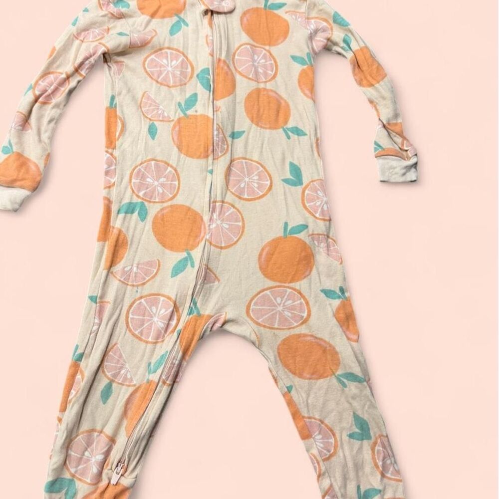 Carter’s 24M girl zip up pajamas